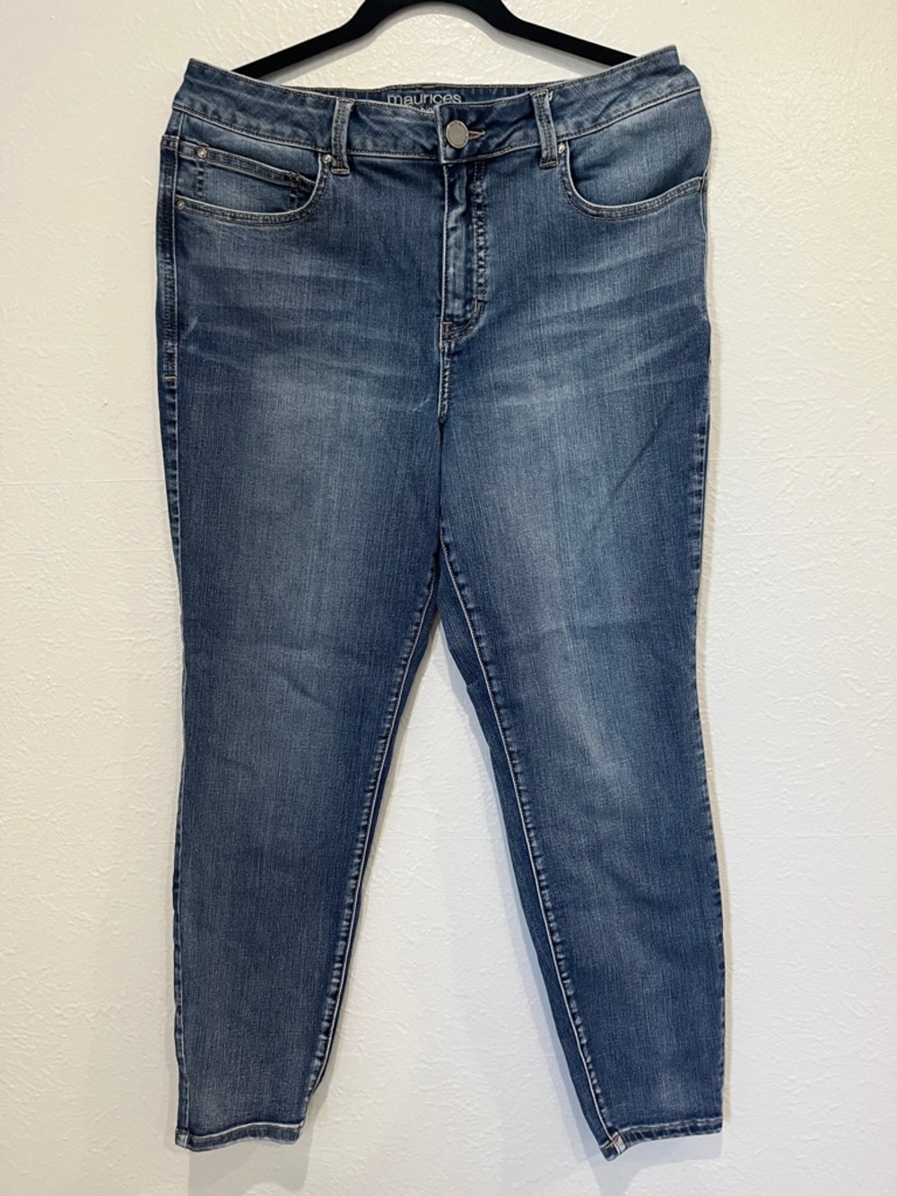 Maurices Women's Skinny Jeans in Medium Blue Wash